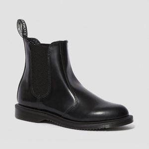 Flora smooth Chelsea boots
